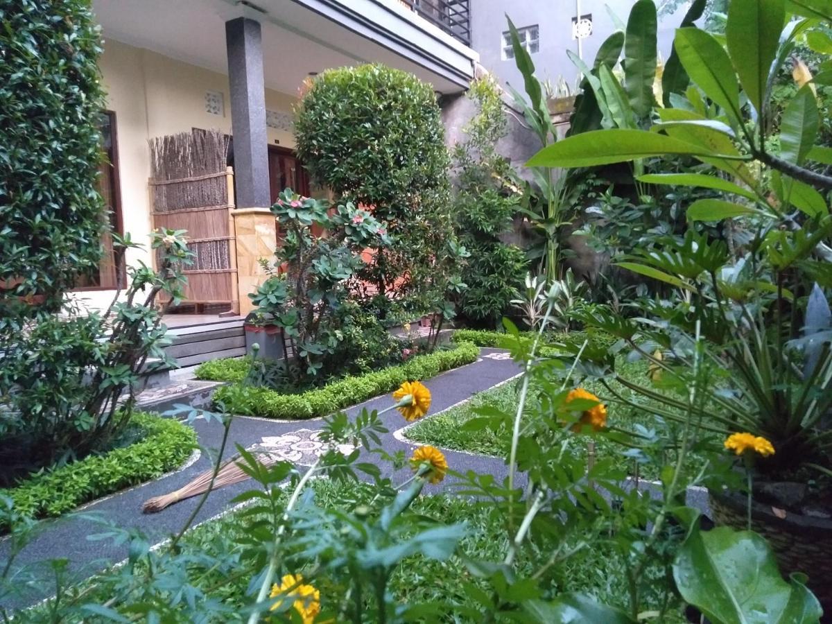 Uma Taman House Hotell Ubud Exteriör bild